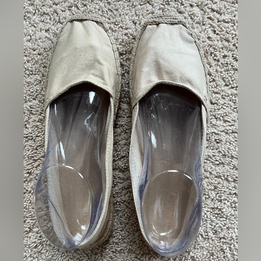 NWOT- Women’s Light Beige, Old Navy Espadrilles (Size 10